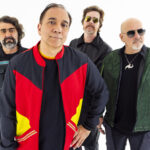 Biquini Cavadão lança nessa sexta, versão de “Carla” em homenagem às mulheres e dá início à 2ª parte da tour “A Vida Começa Aos 40”