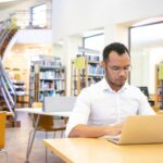 Plataforma de biblioteca digital lança projeto com ebooks gratuitos para atualização profissional de bibliotecários
